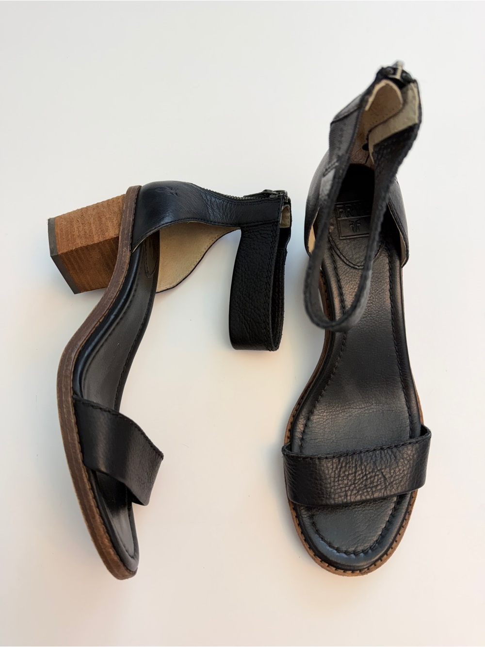 Frye Brielle Back Zip Sandal - Women's Size 9.5 (fit like a 9)